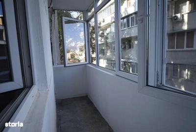 Apartament cu 2 camere semidecomandat, mobilat în 1 Mai