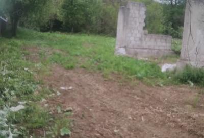 Teren de 1100 mp, în Seaca (Călimănești) - 1