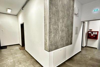 Apartament cu 3 camere semidecomandat în Central - 10