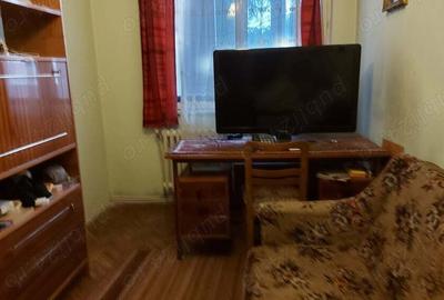 Apartament cu 4 camere decomandat în Independenței - 5