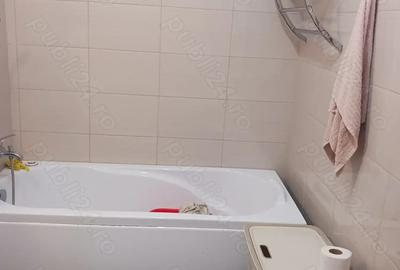 Inchiriez apartament - 2