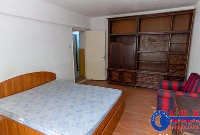 Spațiu comercial, de 66 mp, în Piața Nouă - 2