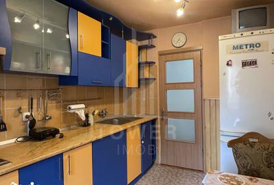 Apartament cu 2 camere decomandat, mobilat în Ultracentral