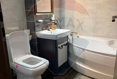 Apartament cu 2 camere decomandat în Rovine - 4