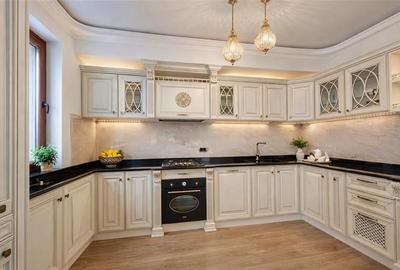 Apartament cu 4 camere decomandat, mobilat în Tractorul