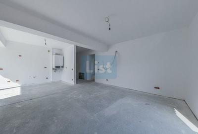 Apartament cu 3 camere decomandat în Brașovul Vechi - 2