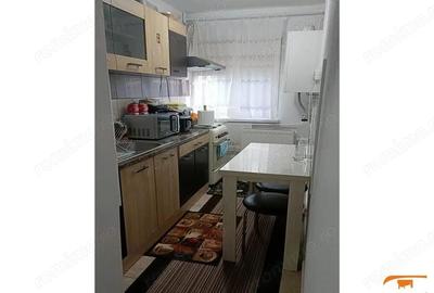 De vanzare apartament 3 camere parter,Recent renovat,totul este nou,strada Ceahlaului. - 2