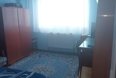 Apartament cu 3 camere decomandat în Central - 1
