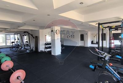 Spațiu comercial, de 202.35000610352 mp, în Central - 15