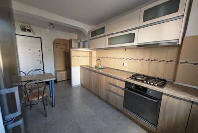 Apartament cu 2 camere decomandat în Drumul Carului - 3