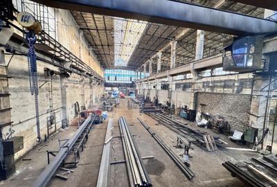 Spațiu comercial, de 1,100 mp, în Bărăbanț