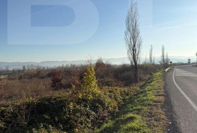 Teren de 18532 mp, în Central