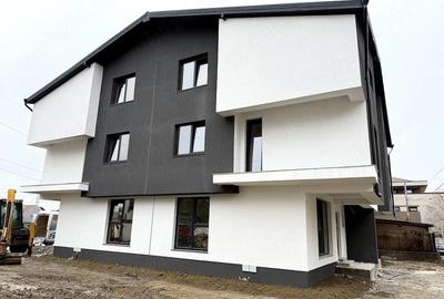 Casă cu 6 camere cu Canalizare în Dobroești - 8