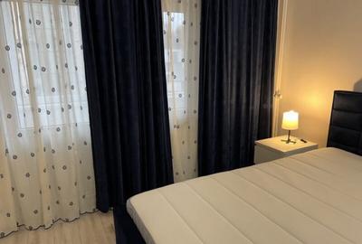 Apartament cu 2 camere decomandat în Văcăresti