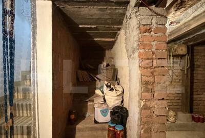 Casă cu 3 camere cu Teren 1644 Mp în Central - 16