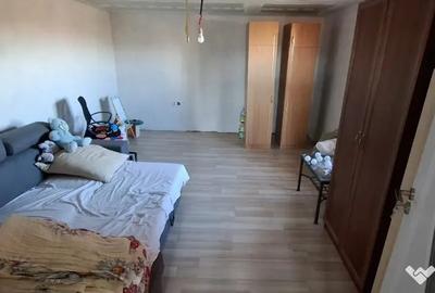 Casă cu 3 camere cu Teren 2000 Mp în Sărmășel - 1