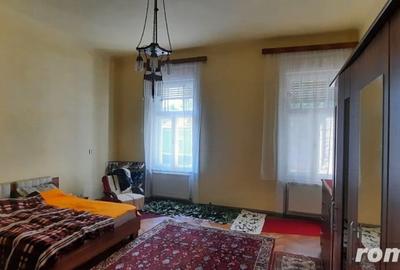 Casă cu 5 camere cu Teren 2104 Mp în Semicentral - 9