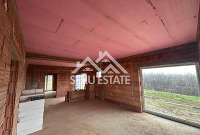 Casă individuală cu 3 camere cu Canalizare în Vale - 4