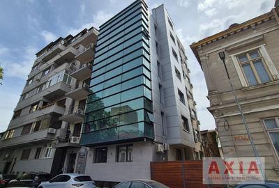 Birou, de 110 mp, în Universitate - 2