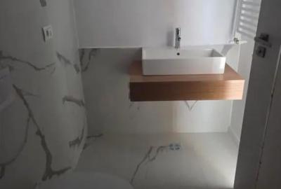 Garsonieră semidecomandată în Mamaia - 11