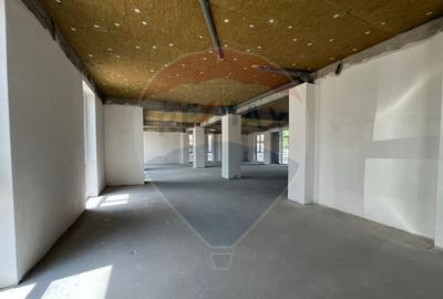 Spa?iu comercial de 615mp de inchiriat in zona Central - 1