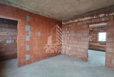 Casa la Rosu P+M, 2 fronturi stradale, teren generos, Giarmata - 4