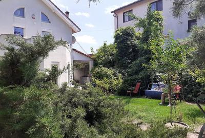 Casă cu Teren 500 Mp în Roșu - 1