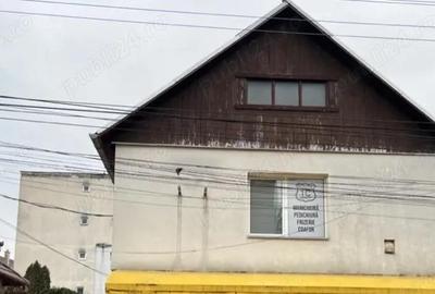 Spațiu comercial, de 53 mp, în Central - 4