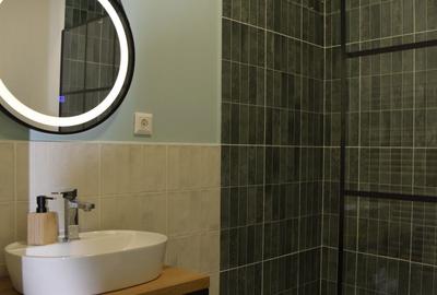 Casă cu 4 camere cu Teren 600 Mp în Central - 3