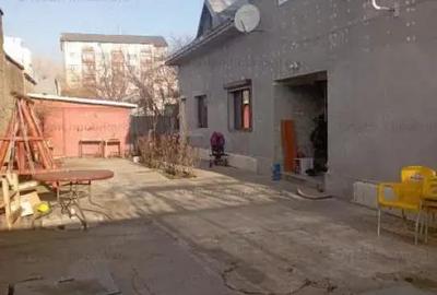 Casa Mare 312mp construiti, 5 camere- Radu Negru- Buzaului teren 500mp - 8