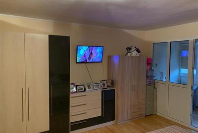 Garsonieră semidecomandată, mobilată în Dristor