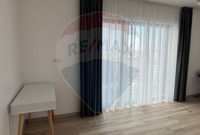 Apartament cu 3 camere de vanzare in zona Universitatii - 2