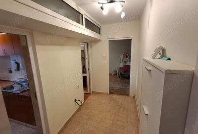 Vand apt. 3 cam., semi-decomandat, Inel 2 - 2