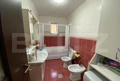 Apartament cu 3 camere, 81 mp, decomandat zona Bradet - 13