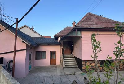 Casa de vânzare în Rășinari – Spațiu generos, zonă liniștită - 3