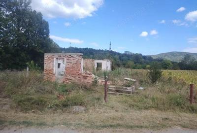 Teren de 2000 mp, în Bunești - 2