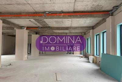 Spa?iu comercial *peste 400 mp - parcare* - str. Tineretulu - 4