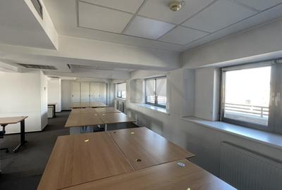 REC3001113 Piata Unirii - Cladire S P si 9 etaje 3560mp pretabil birouri - 4