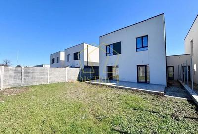 Casă individuală cu 5 camere în Dumbrăvița