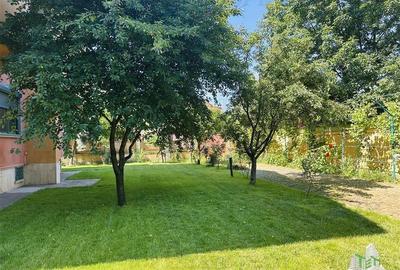 SUPER PROPIETATE, vila 709 mp construiti, teren 1213 mp, cu piscina si garaj, la - 5