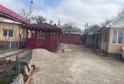 Casă cu 4 camere în Central - 3