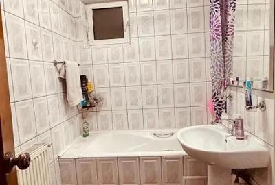 Apartament cu 3 camere decomandat în Micro 18 - 4