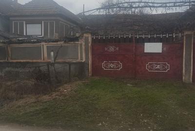 Casă cu 3 camere în Lugașu de Jos - 4