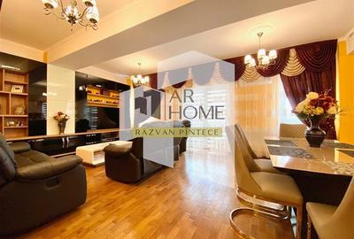 Apartament cu 3 camere decomandat în Republicii