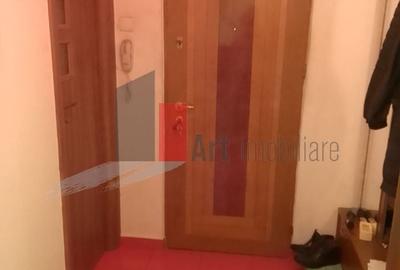Apartament cu 3 camere decomandat în Valea Ialomiței - 6