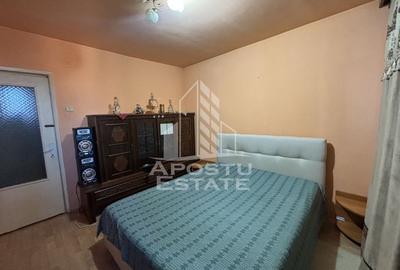 Apartament decomandat cu 3 camere, zona Dambovita, etaj intermediar - 4