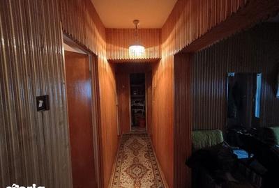 Apartament cu 4 camere decomandat în Progresul - 3