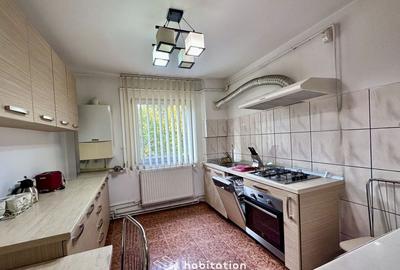 Apartament decomandat 4 camere de închiriat – zonă Medicina/Prefecturǎ - 3