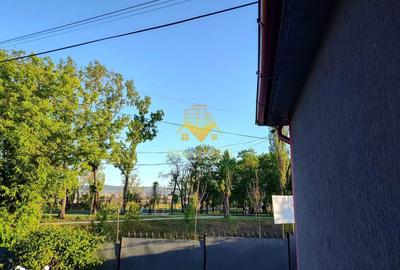 Casă individuală cu 5 camere cu Canalizare în Iris - 2