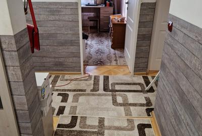 Apartament cu 4 camere decomandat în Central